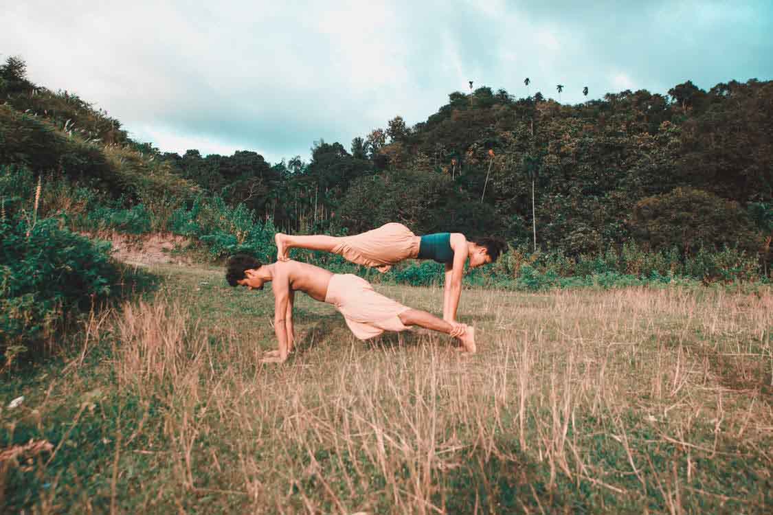 100242coupleyogaretreats.jpg