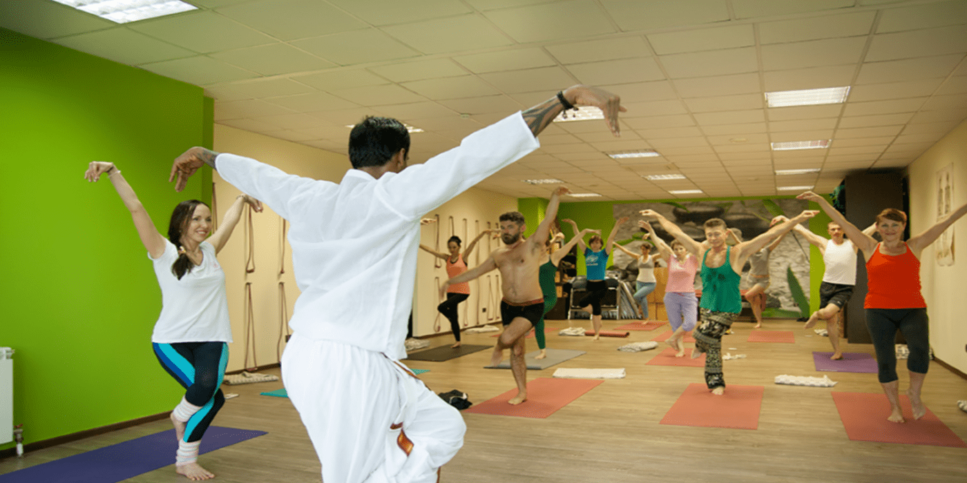 034521300-hour-yoga-teacher-training.png